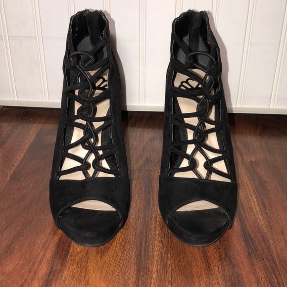 Fergalicious Heels - Picture 2 of 3